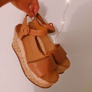 Platform sandals